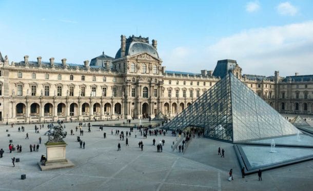 Things to do from Montmartre to the Louvre - Discover Walks Paris