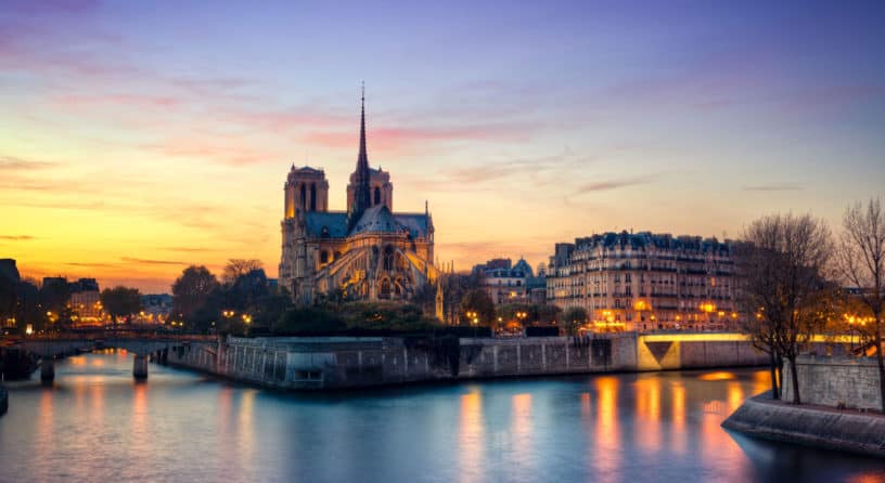 Alone in Paris: 15 Things to Do as a Solo Traveler - Discover Walks Blog