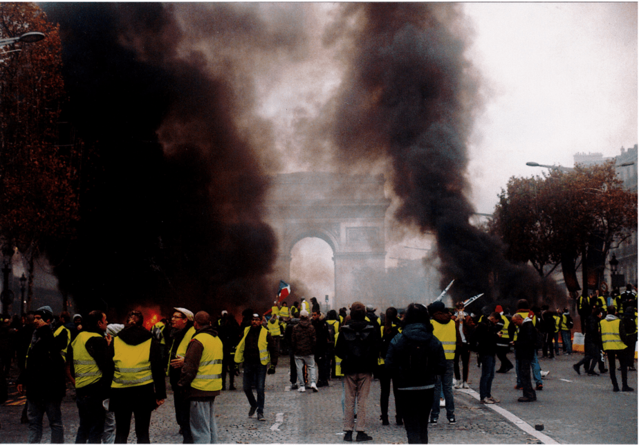 travel to paris with protests