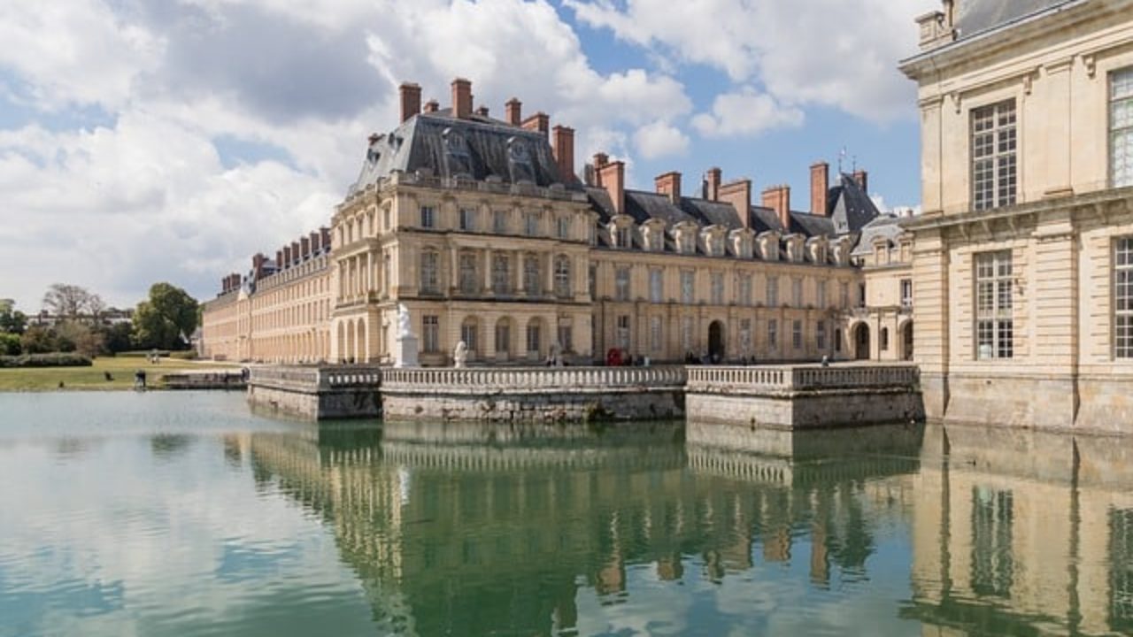 5 Reasons Why The Chateau De Fontainebleau Should Be On The Top Of