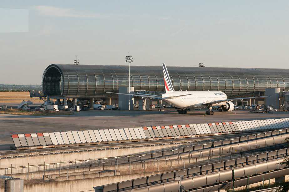 PARIS-CHARLES DE GAULLE AIRPORT