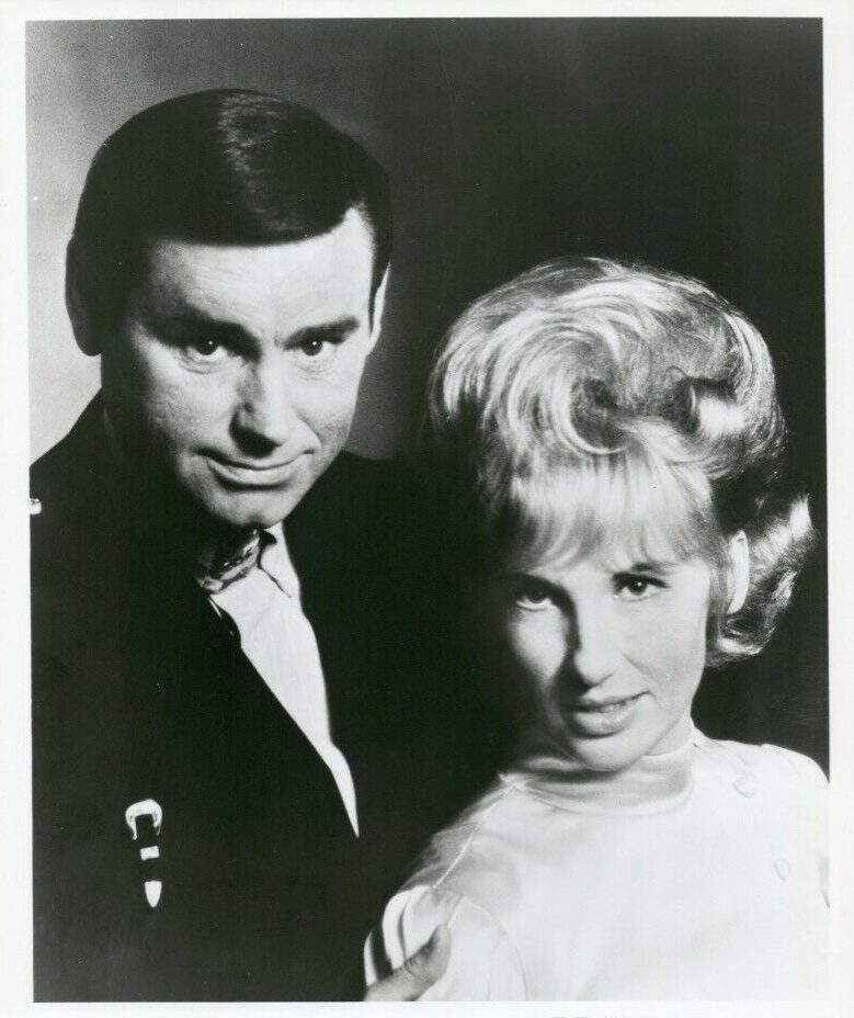 Promotional image of George Jones and Tammy Wynette