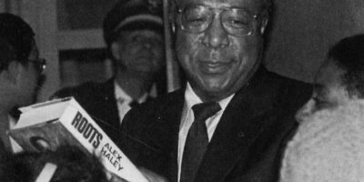 Top 10 Remarkable Facts about Alex Haley
