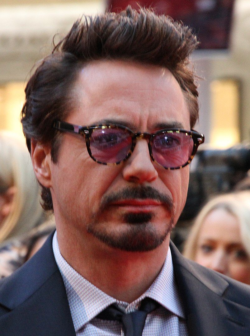 Famous Men and Their Eyeglasses – All About Vision