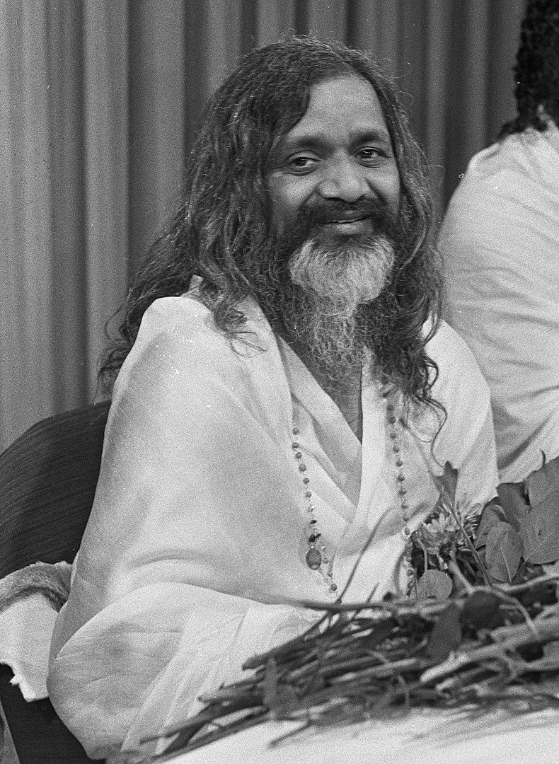 10 Great Things to Know about Maharishi Mahesh Yogi - Discover Walks Blog