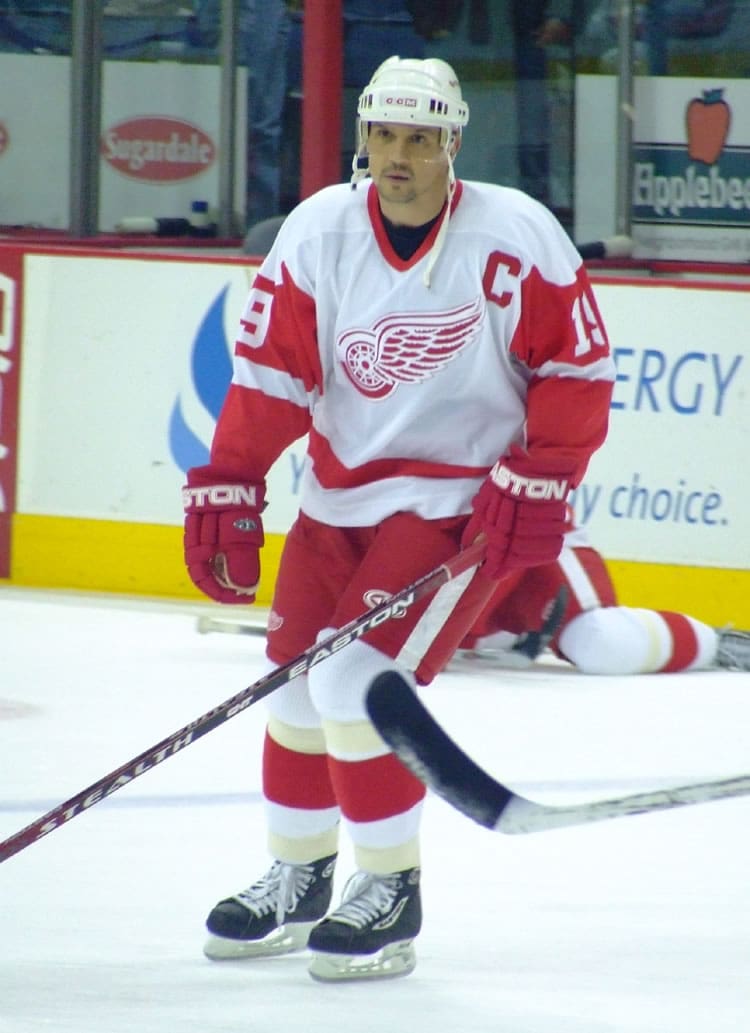 Steve Yzerman's best moments with the Red Wings