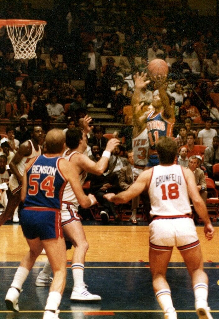 Isiah Thomas competing for the Detroit Pistons against the New York Knicks