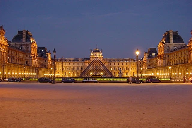 paris museum and historical society tours