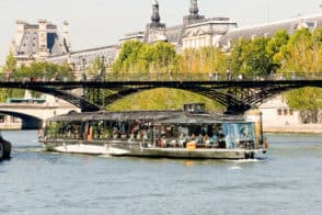 Lunch Cruise on the River Seine in Paris