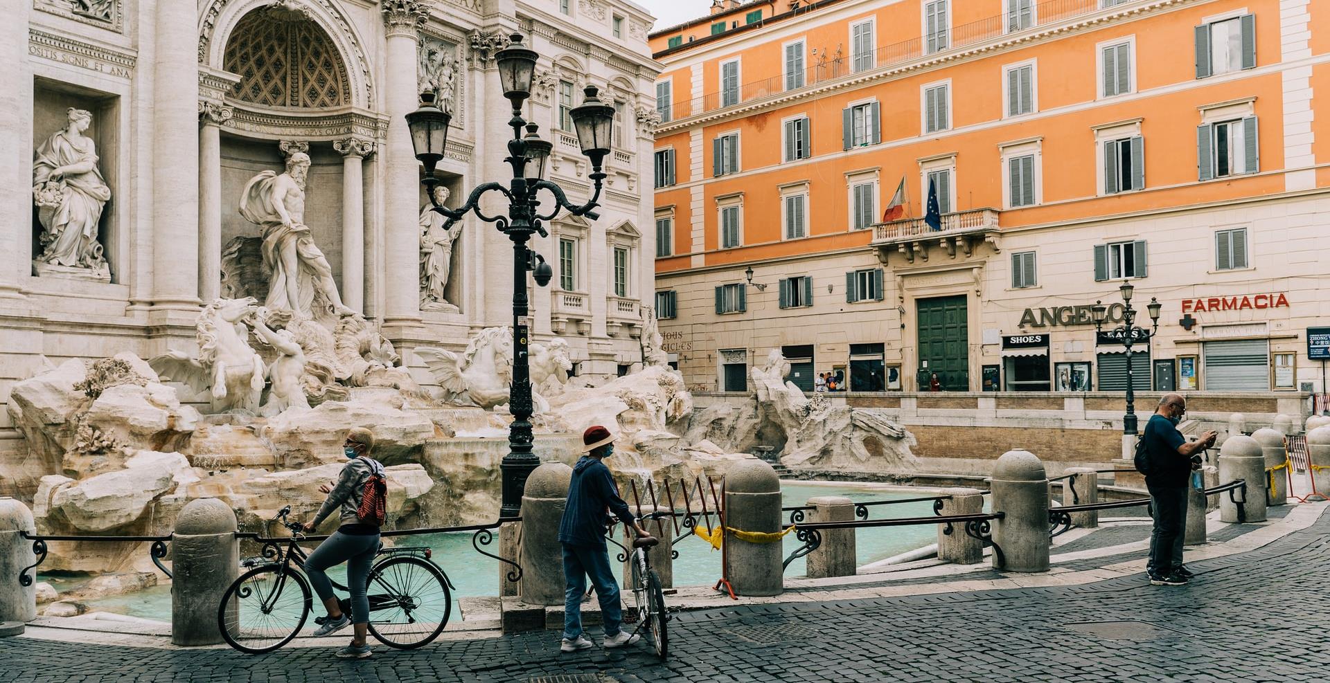 Join our free walking tours in Rome