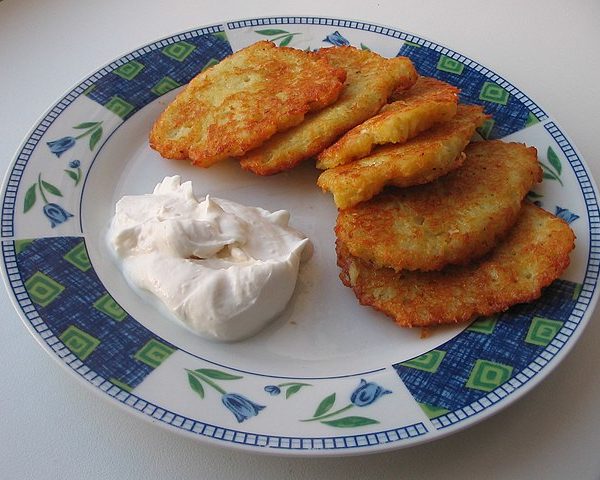 'bramboráky' (potato pancakes)