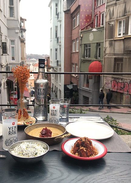 The 10 Tastings of Istanbul With Locals: Private Street Food Tour
