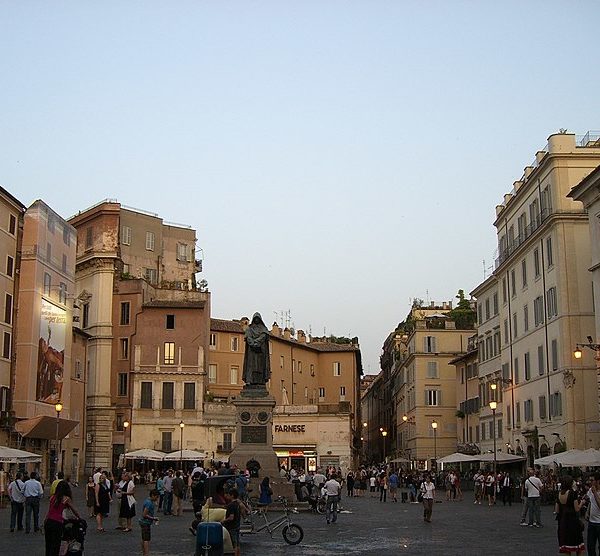 Free walking tour of ghosts and mysteries of Rome